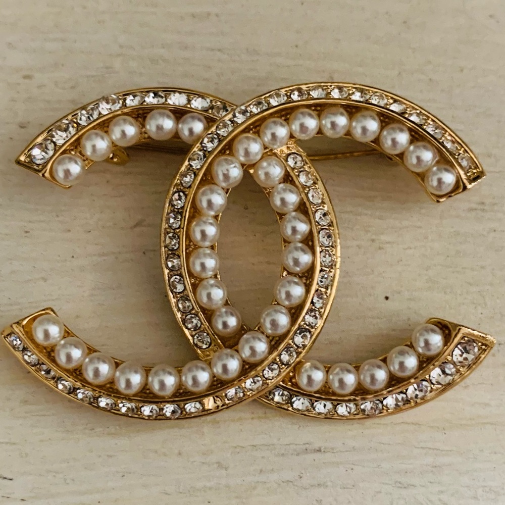 - Chanel brooch rare authentic perfect condition